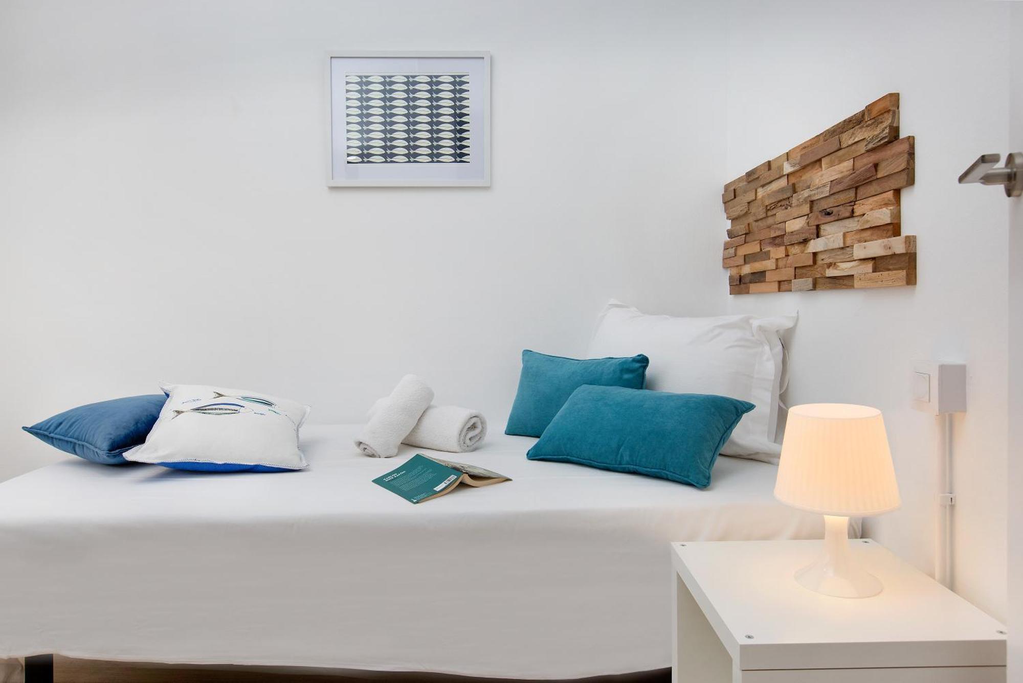 Stay U-Nique Apartments Gaudi I Barcelona Bagian luar foto