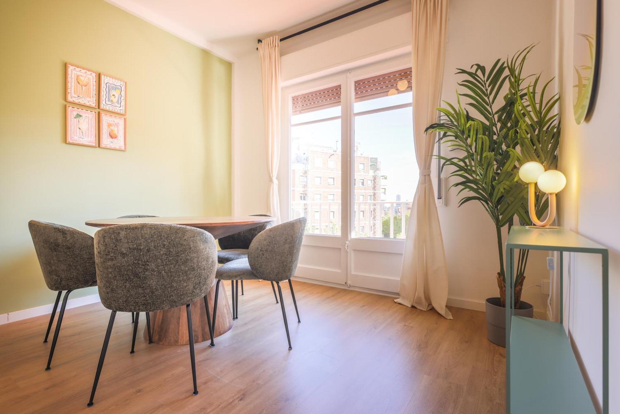 Stay U-Nique Apartments Gaudi I Barcelona Bagian luar foto